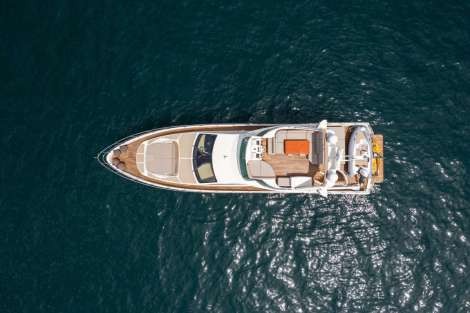 Review img # 7 of the yacht FOREVER ROSANNA