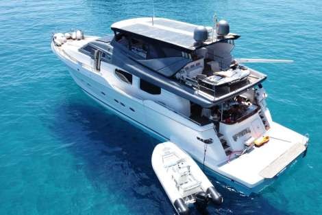 Review img # 25 of the yacht Prime