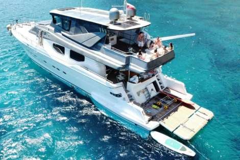 Review img # 5 of the yacht Prime